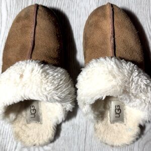 UGG Scuffette lI